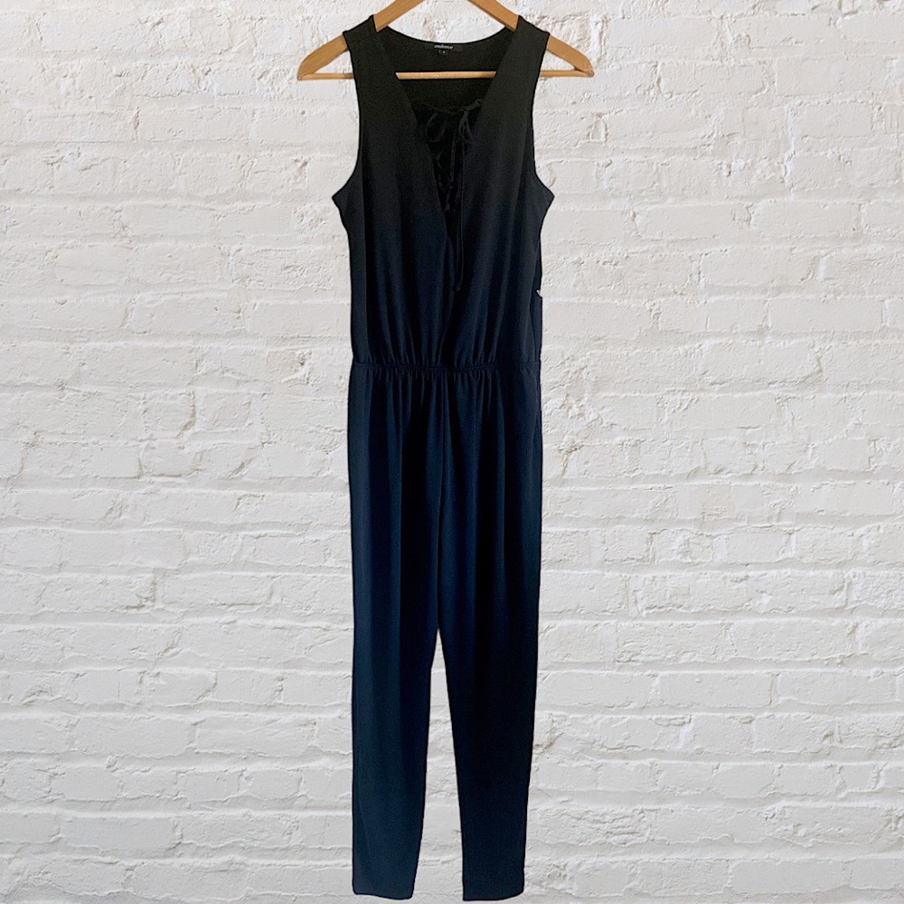 BLACK CHARLOTTE RUSSE PLUNGING SHOE TIE FRONT SLEEVELESS JUMPSUIT